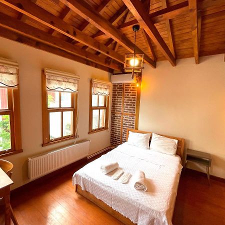 Authentic Turkish Home Family Room Стамбул Экстерьер фото