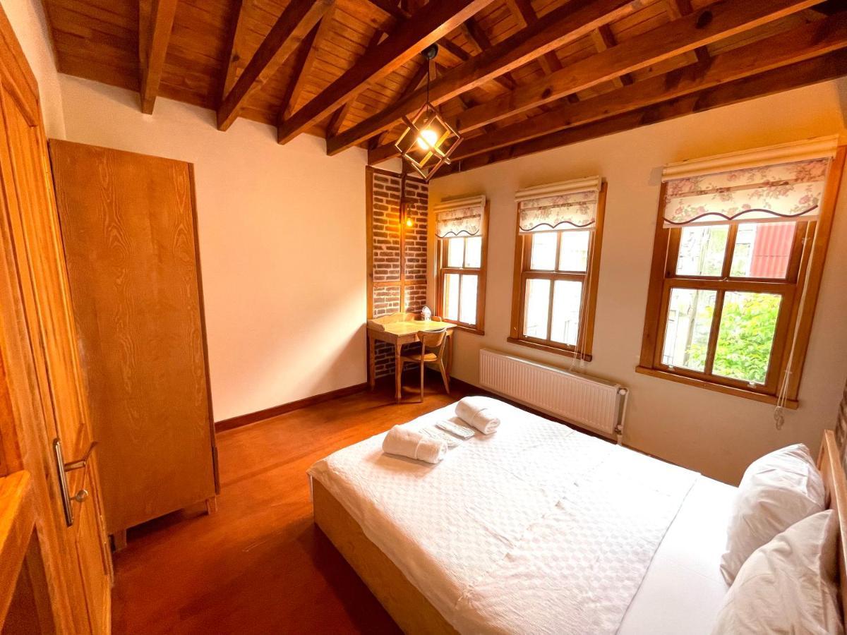Authentic Turkish Home Family Room Стамбул Экстерьер фото
